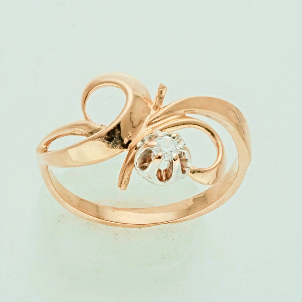 Кольцо с фианитом из красного золота 585 пробы