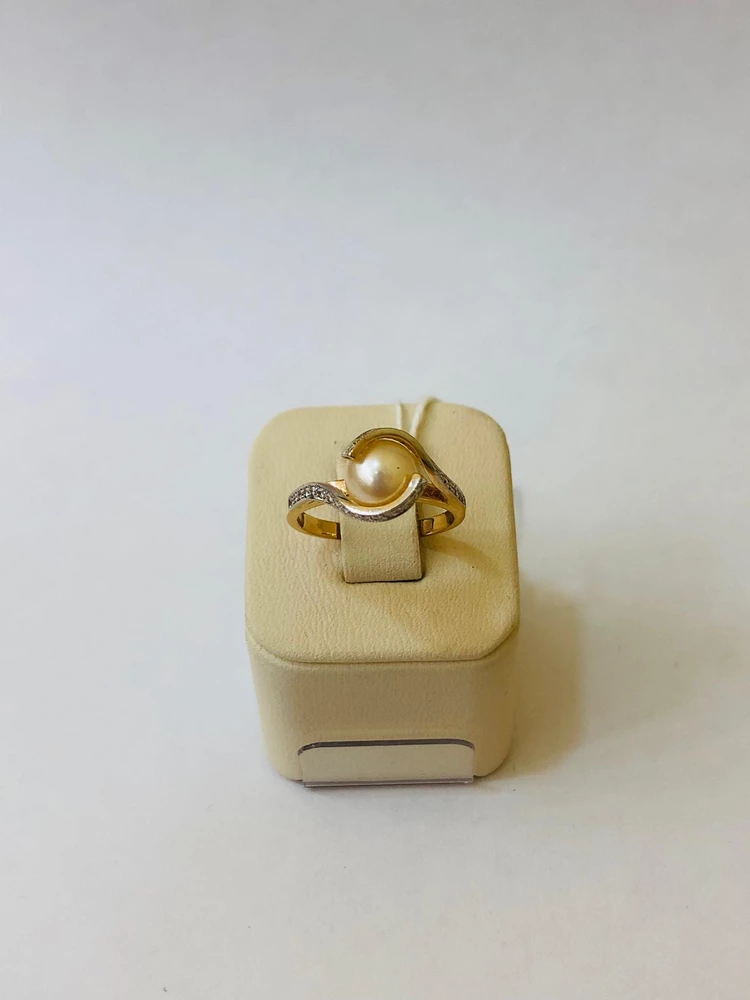 Кольцо с жемчугом из красного золота 585 пробы