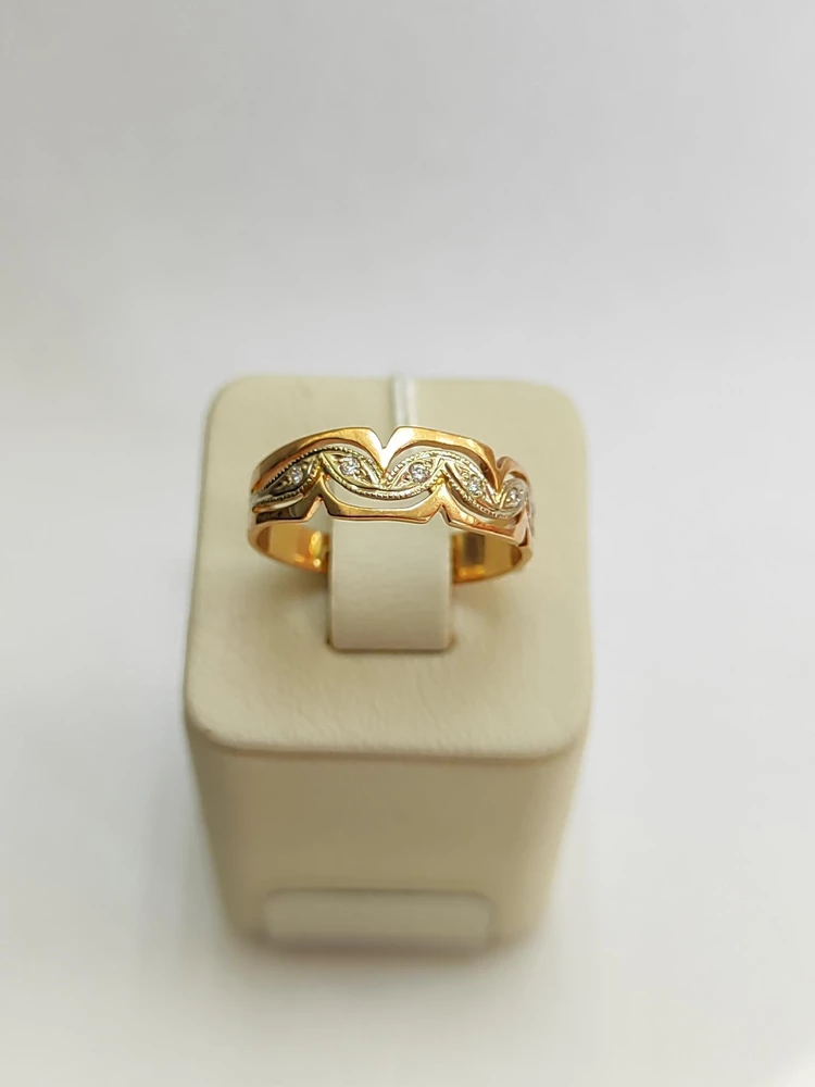 Кольцо с бриллиантом из красного золота 585 пробы