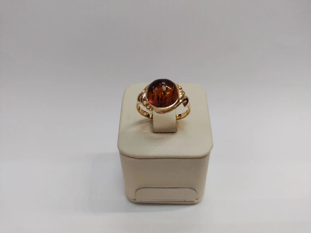 Кольцо с янтарем из красного золота 585 пробы 1