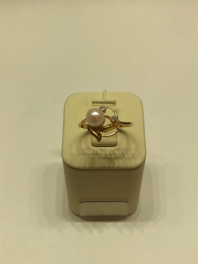 Кольцо с культивированным жемчугом из красного золота 585 пробы 1