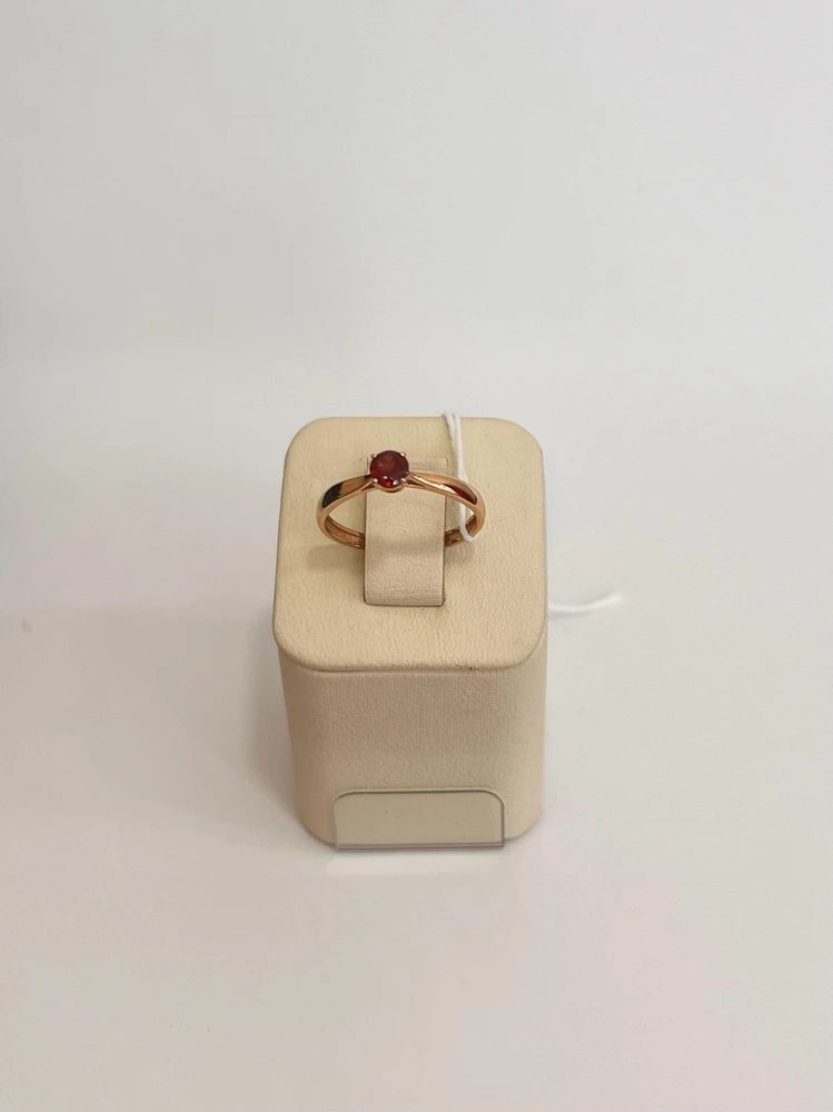 Кольцо с гранатом из красного золота 585 пробы
