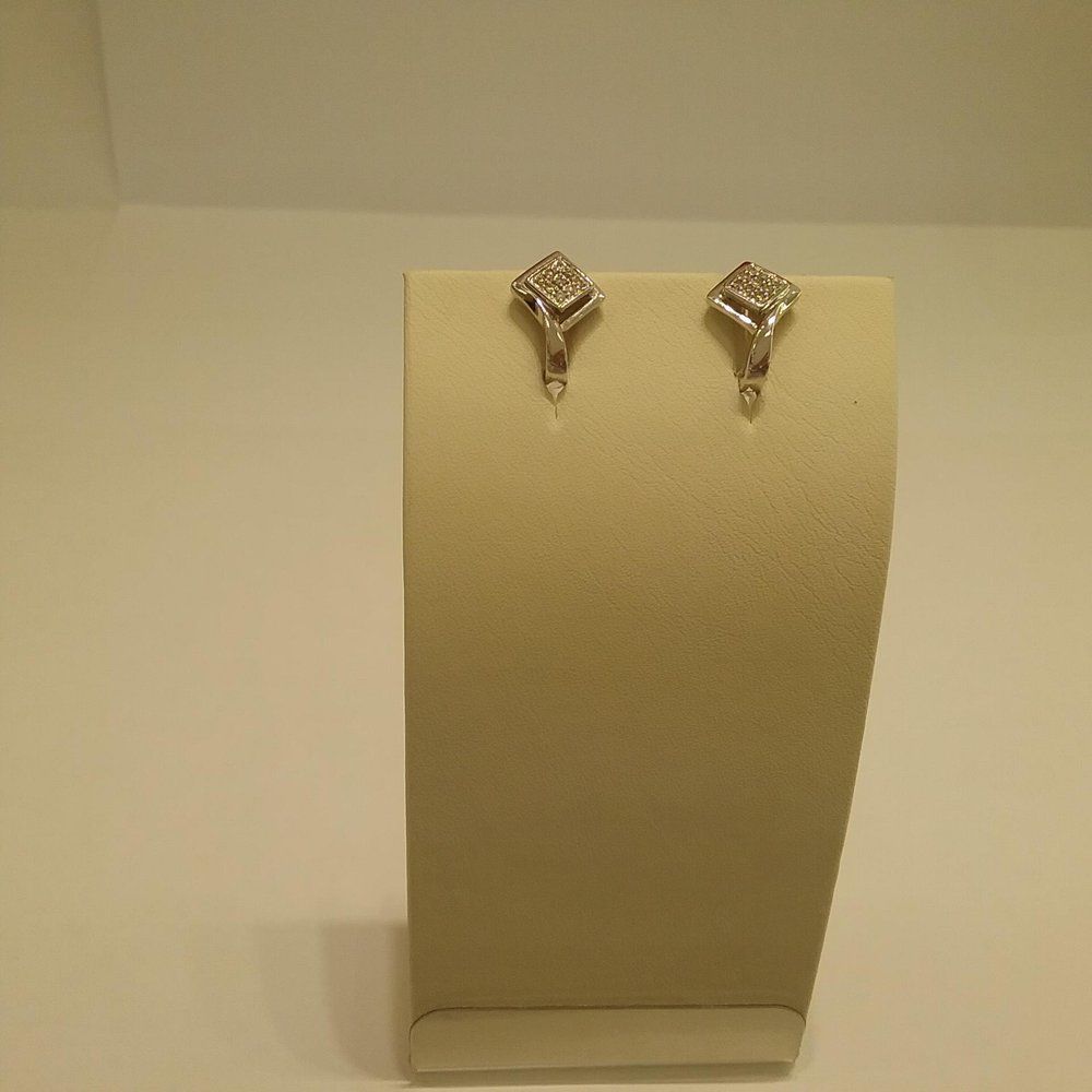 

Золотые серьги 585 пробы
